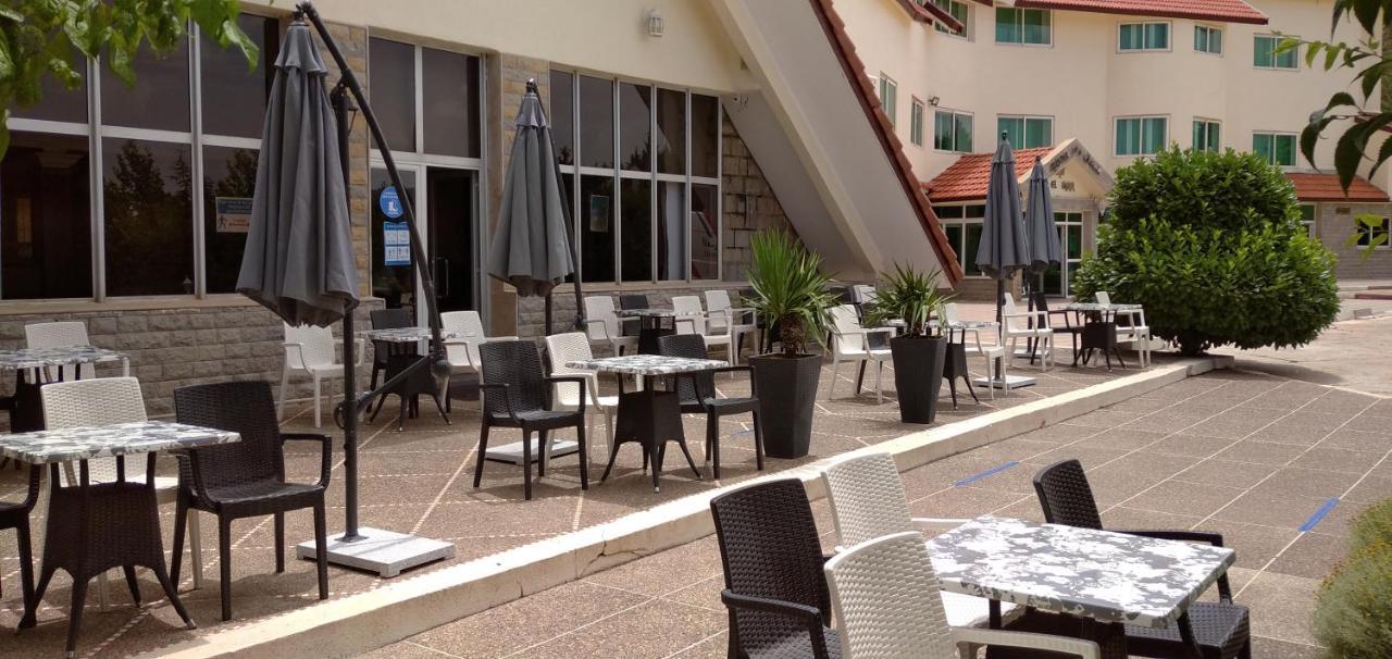 Hotel Relais Ras El Maa Ifrane  Esterno foto