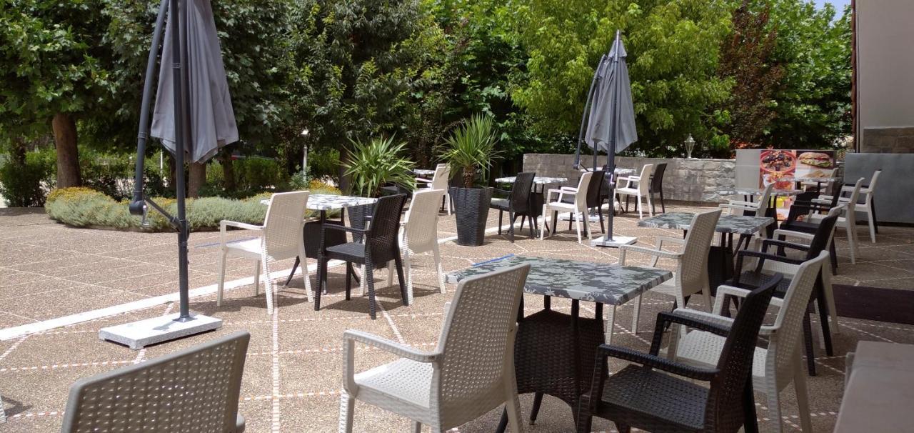 Hotel Relais Ras El Maa Ifrane  Esterno foto